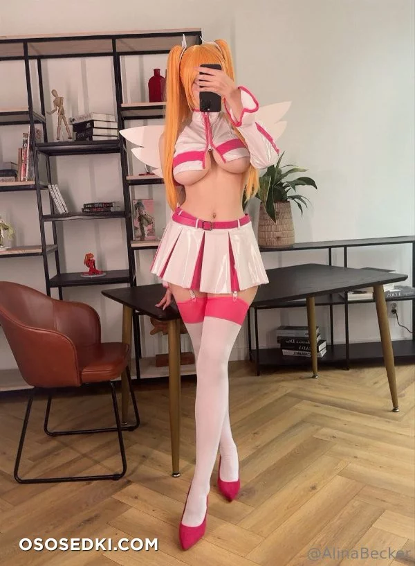 Alina Becker - Ririsa Amano - 2.5-jigen No Yuuwaku  2.5 Dimensional Seduction - 1