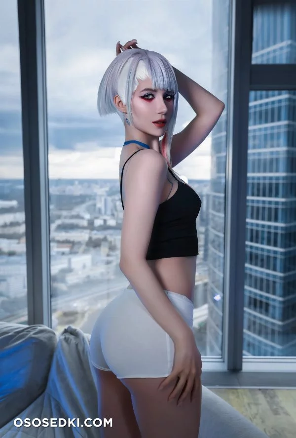 Mik Allen - Lucyna Kushinada - Cyberpunk - 1