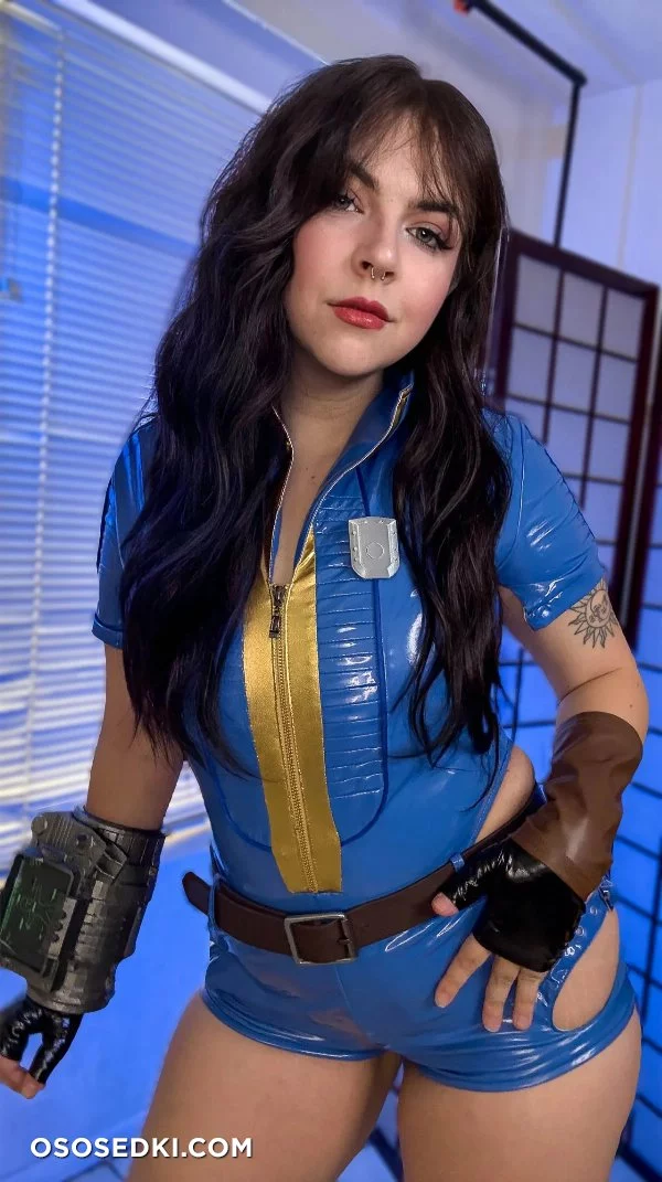 Alex Faye Nova - Vault Girl - Fallout - 3