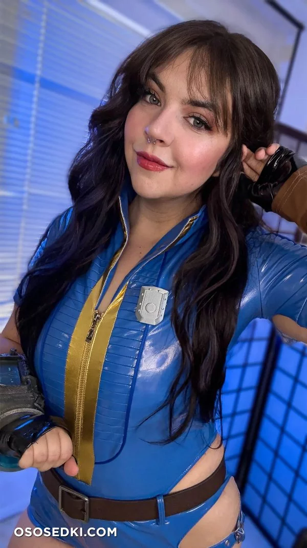 Alex Faye Nova - Vault Girl - Fallout - 5