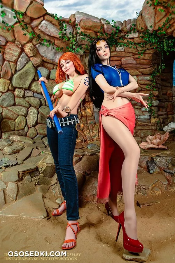 COSPLAY: One Piece, Nami &amp; Robin - 1