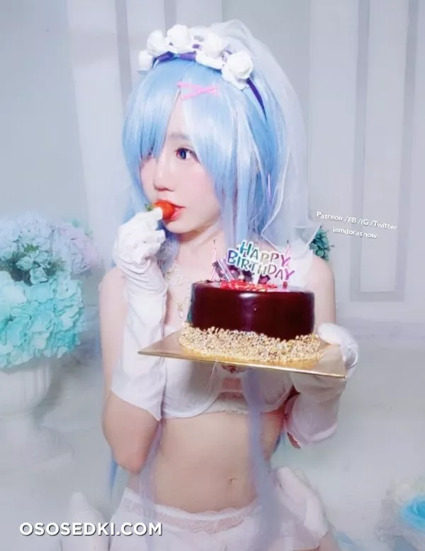 Sally-Dorasnow - Rem Birthday - 4