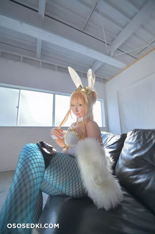 ShootingStar's (SAKU) Royal Bunny - 1
