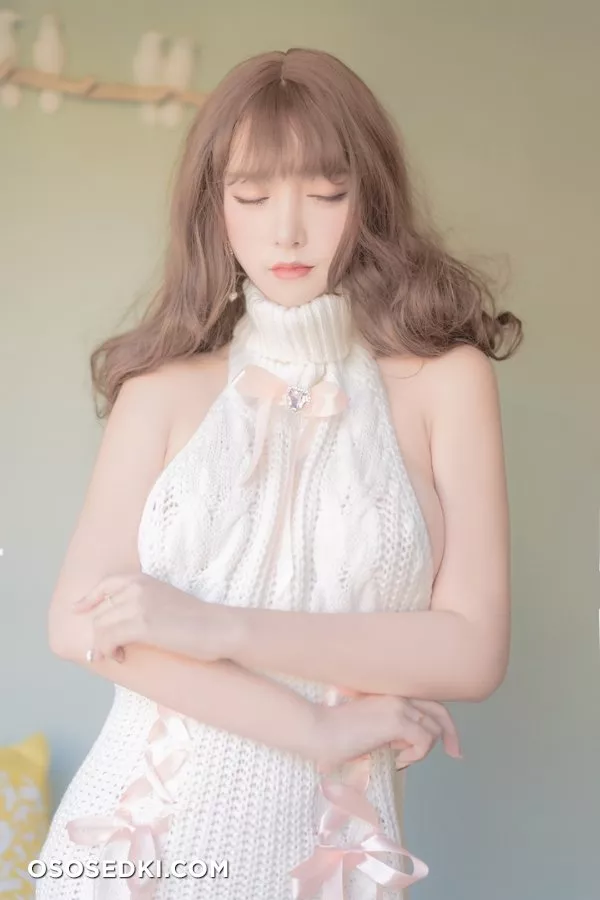 Backless sweater 露背 毛衣 - 1