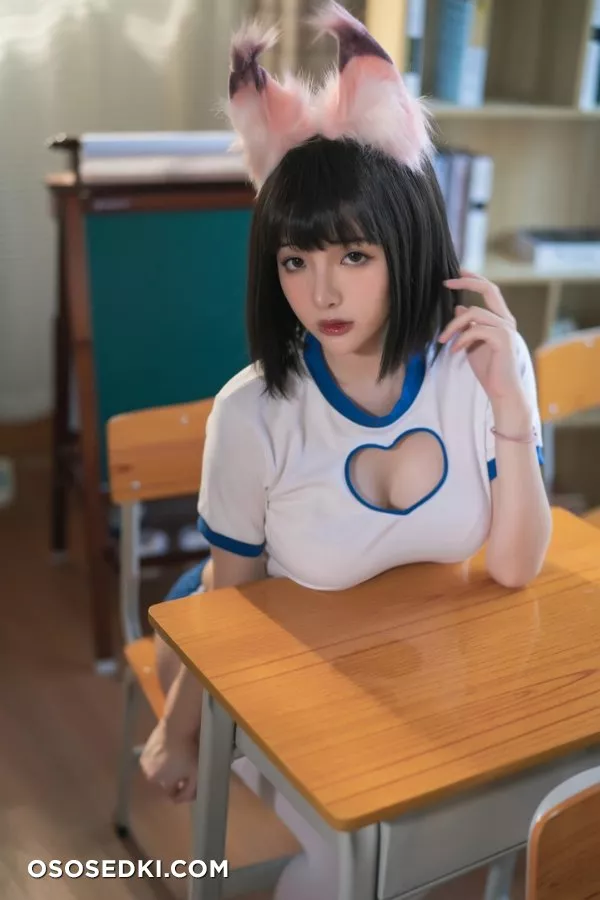 雯妹 運動服貓咪 - 4
