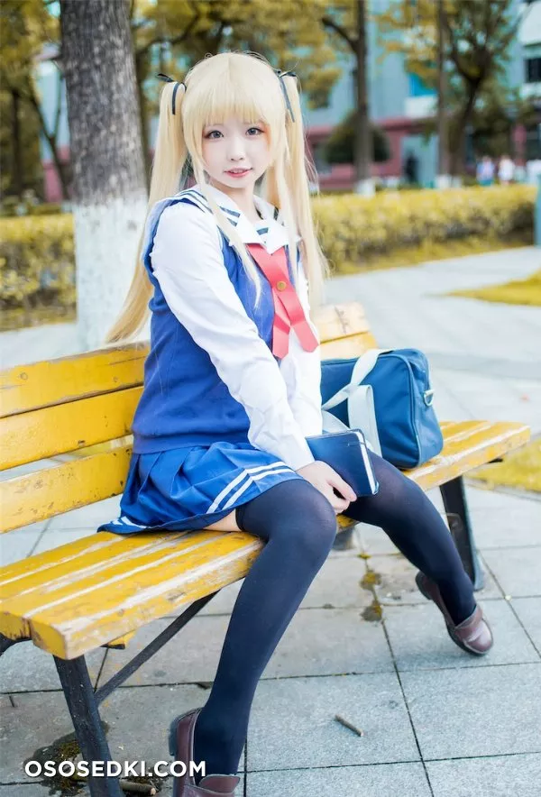 十萬珍吱伏特英梨梨校服 - 5