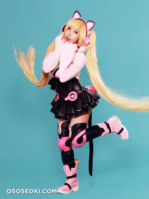 Rinnie Riot - Lucky Chloe - 4