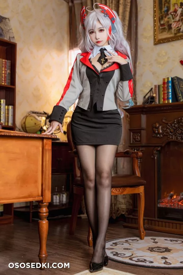 Momoko葵葵 歐根之教師 - 1