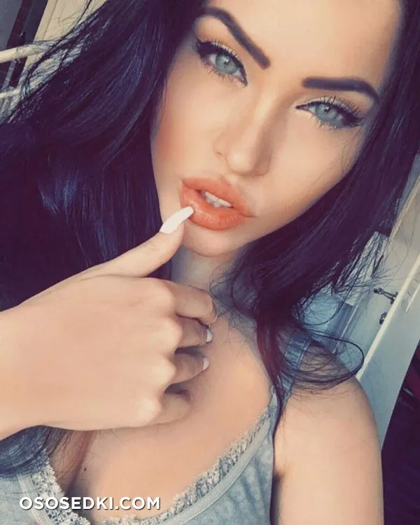 Claudia Alende - 3