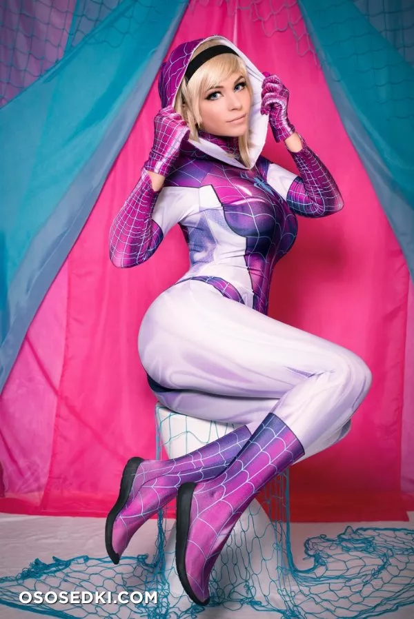 Gwen - 1