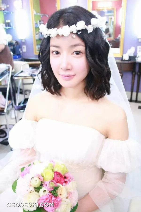 Lee Si Young (актриса) - 1