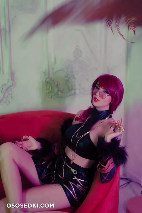 K/DA Evelynn -- League of Legends - 1