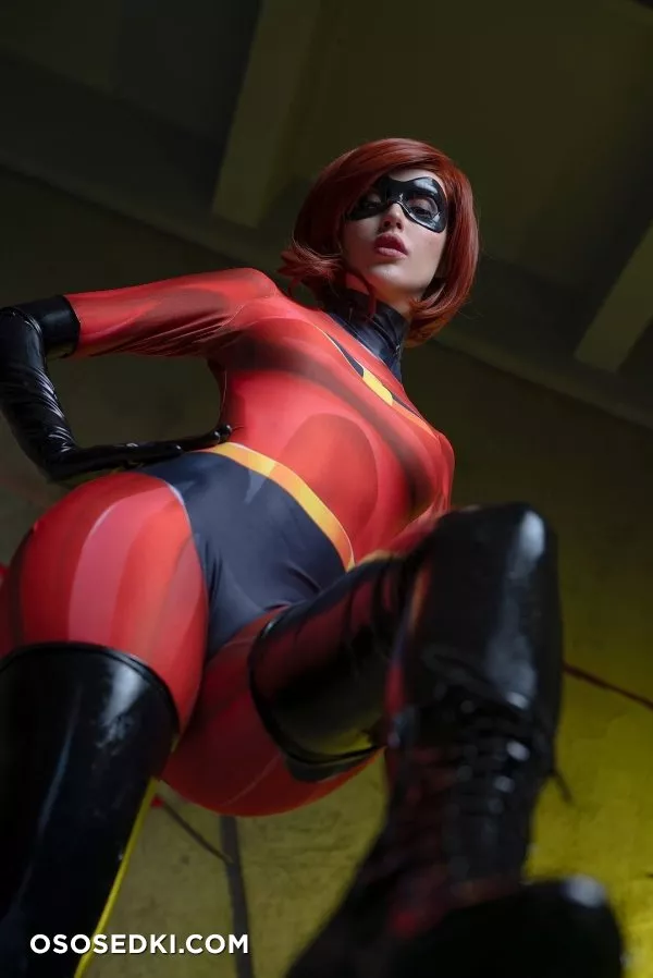 Helen &amp; Violet Parr - The Incredibles - 4