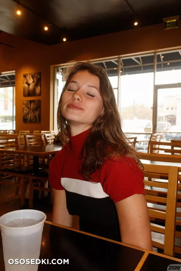 Gaby Mueller Vs Pad Thai - 4