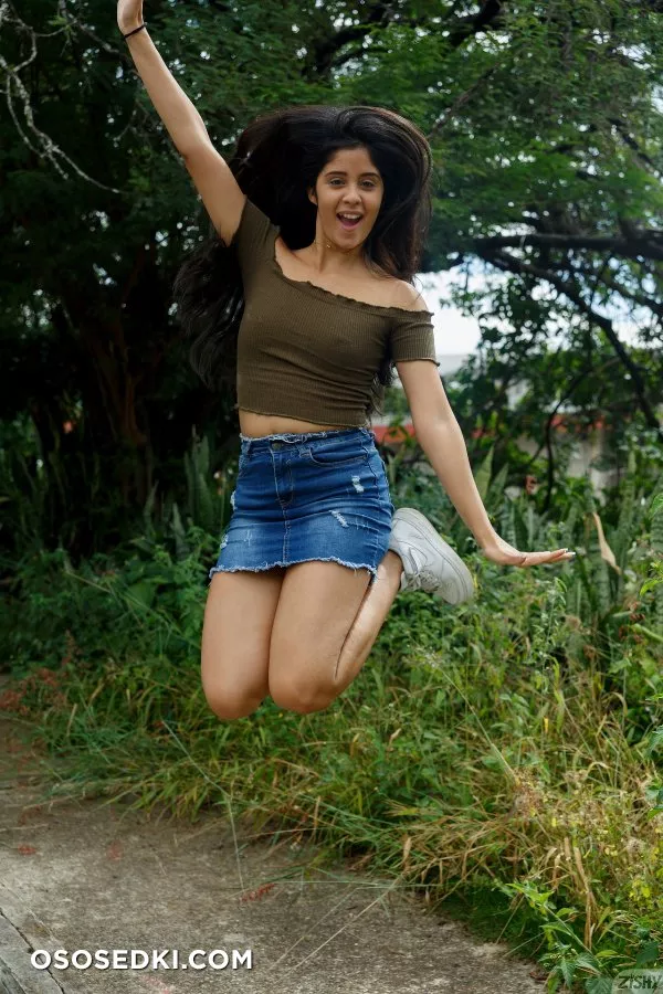 Katie Arias From Vanezeula - 3
