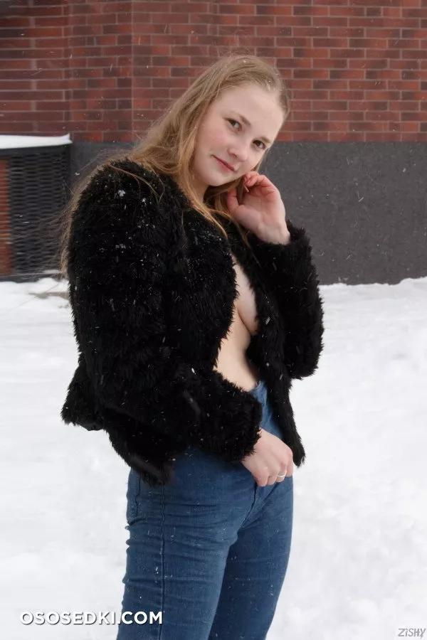 Lida Nowak Snow Is Quiet - 5