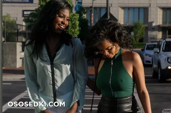 Kelsey and Dee in Atlanta - 4