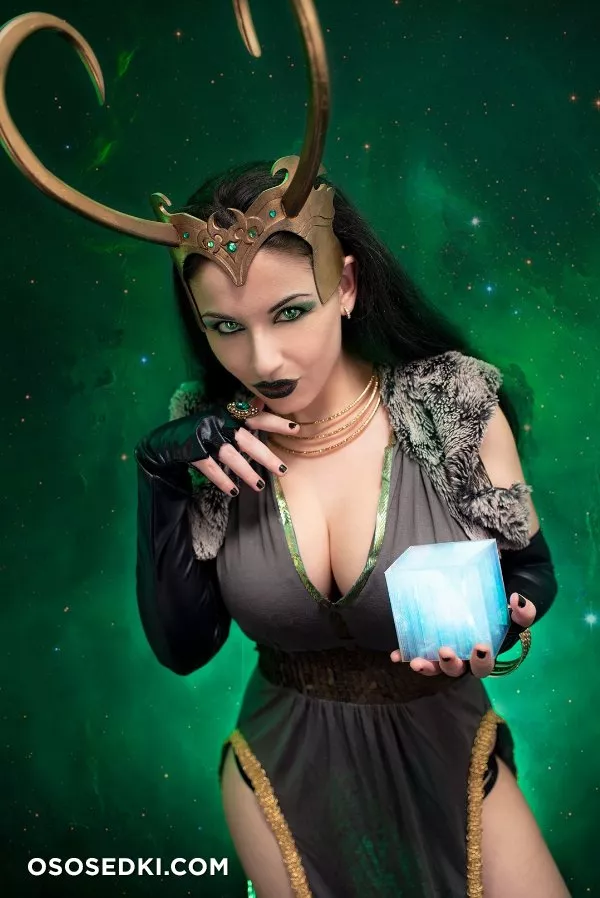 Giada Robin - Loki Cosplay/Loki Boudoir - 3