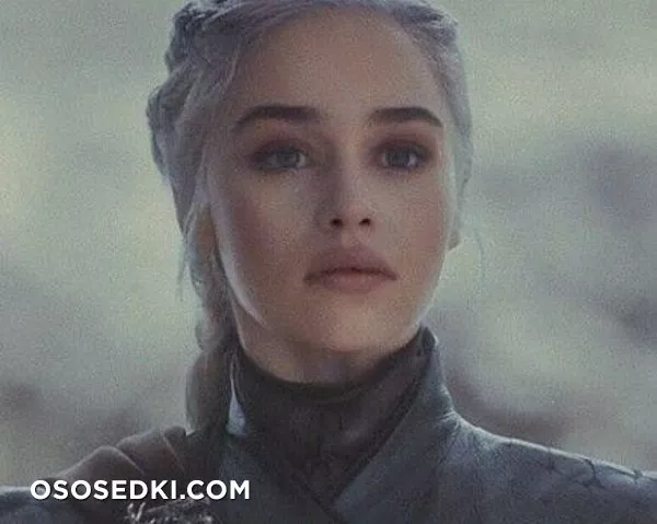 Emilia Clarke - 5