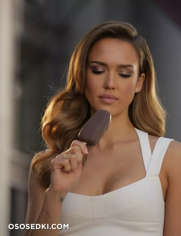 Jessica Alba - 1