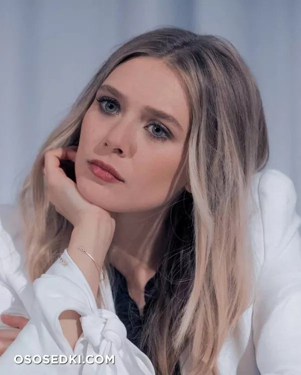 Elizabeth Olsen Pack 1 - 2