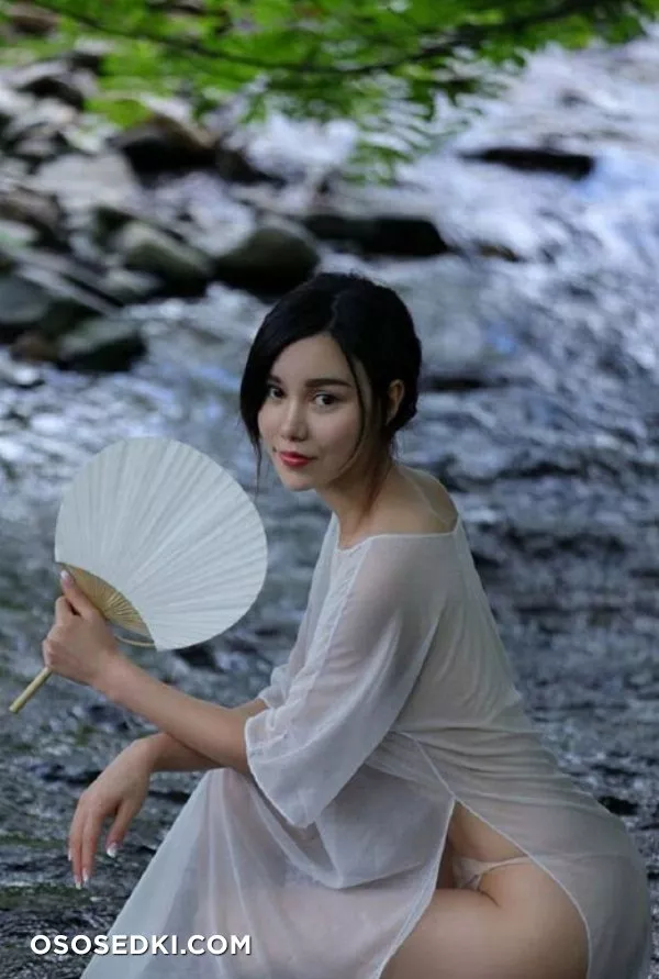 Unknown 1 - 2