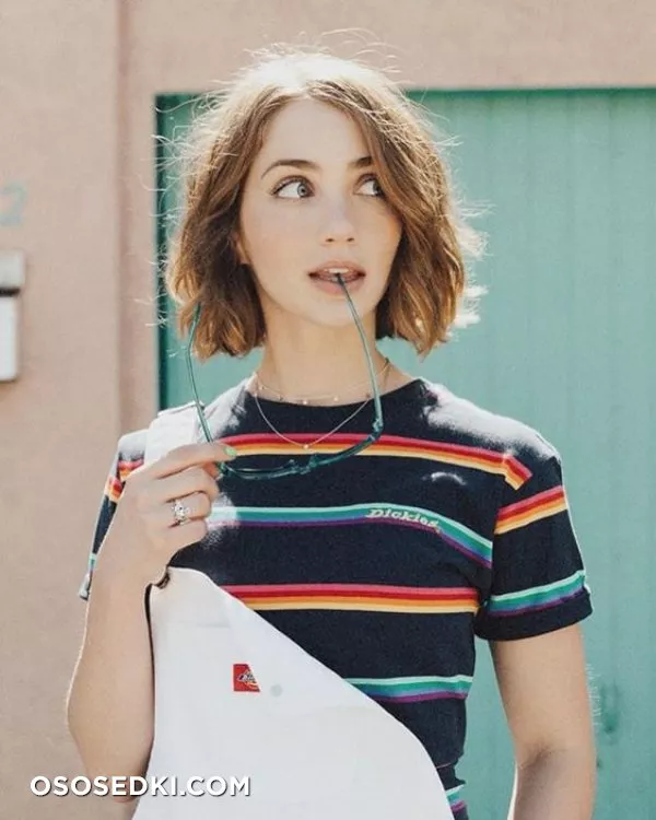 Emily Rudd - 5