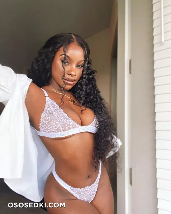 Savannah Perkins - 4
