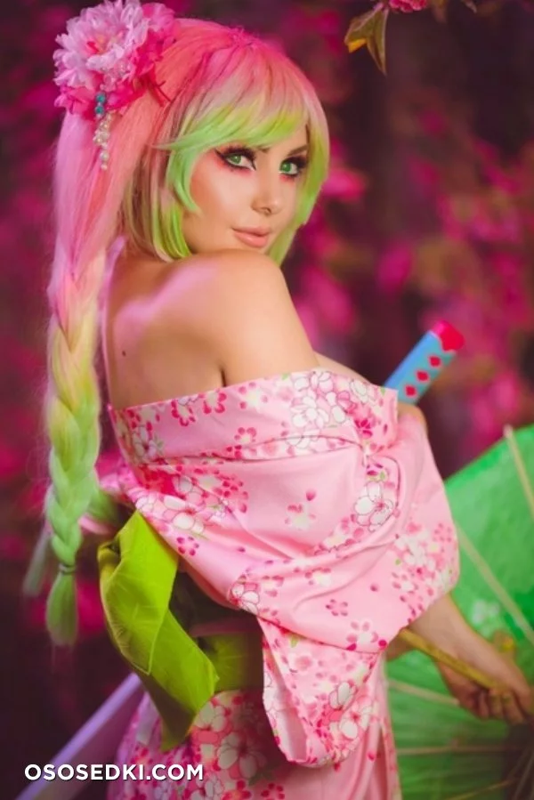 Jessica Nigri - Mitsuri Kanroji  - 2