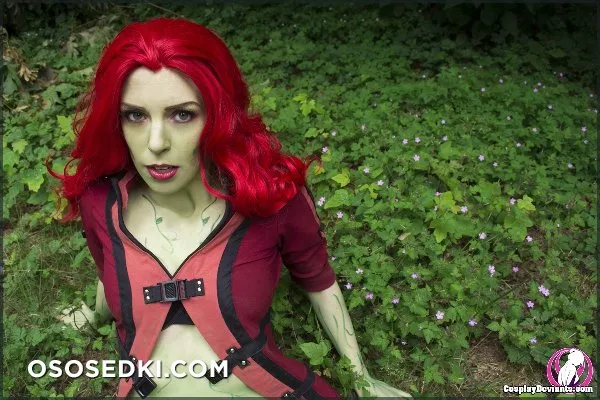 Essi - Seductive Pheromones (Cosplaydeviants) - Poison Ivy - 5