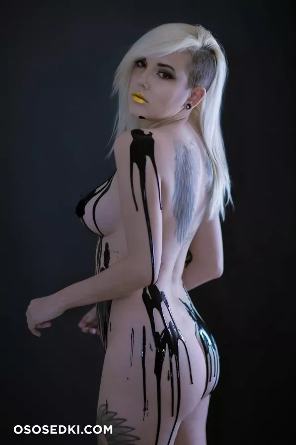 Darshelle Stevens - Black &amp; Gold - 1