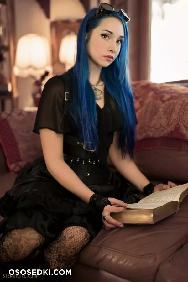 Aelflaed - Aelflaed's Sonnet (Steamgirl) - 4