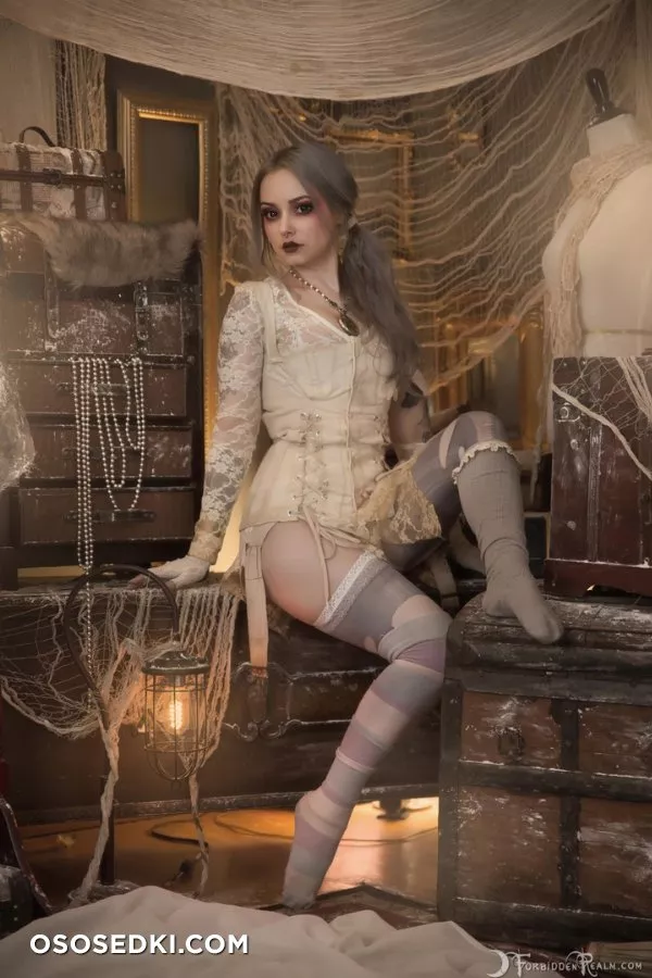 Genevieve - Porcelain - 3