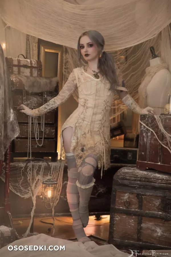 Genevieve - Porcelain - 5