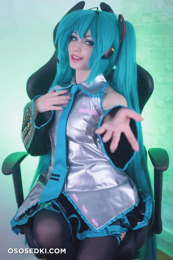 ShiroKitsune - Hatsune Miku HQ - 1