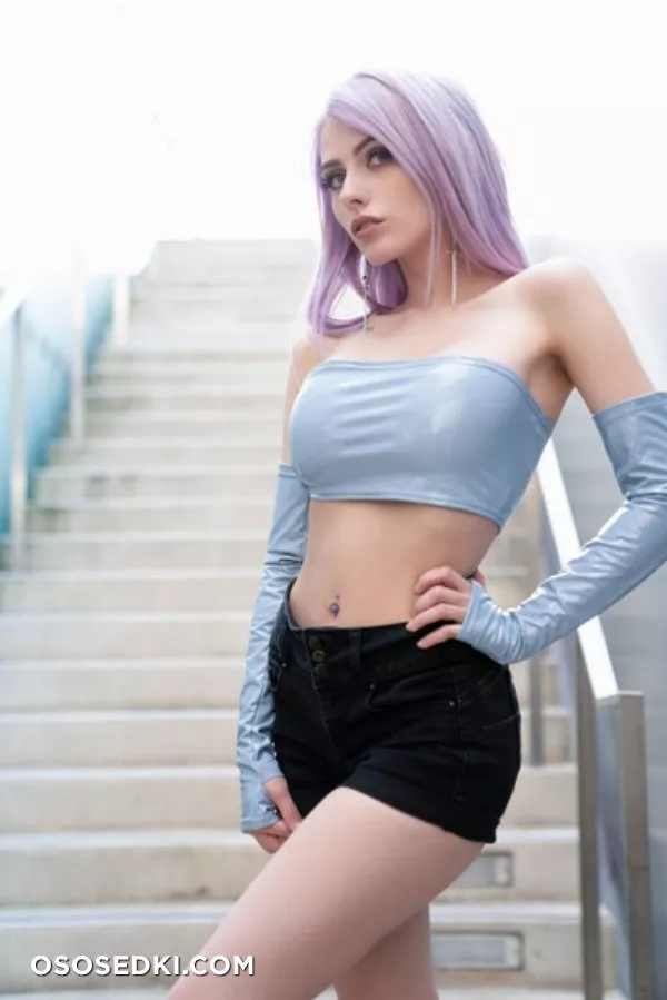 Rolyatistaylor - Fashion - 1