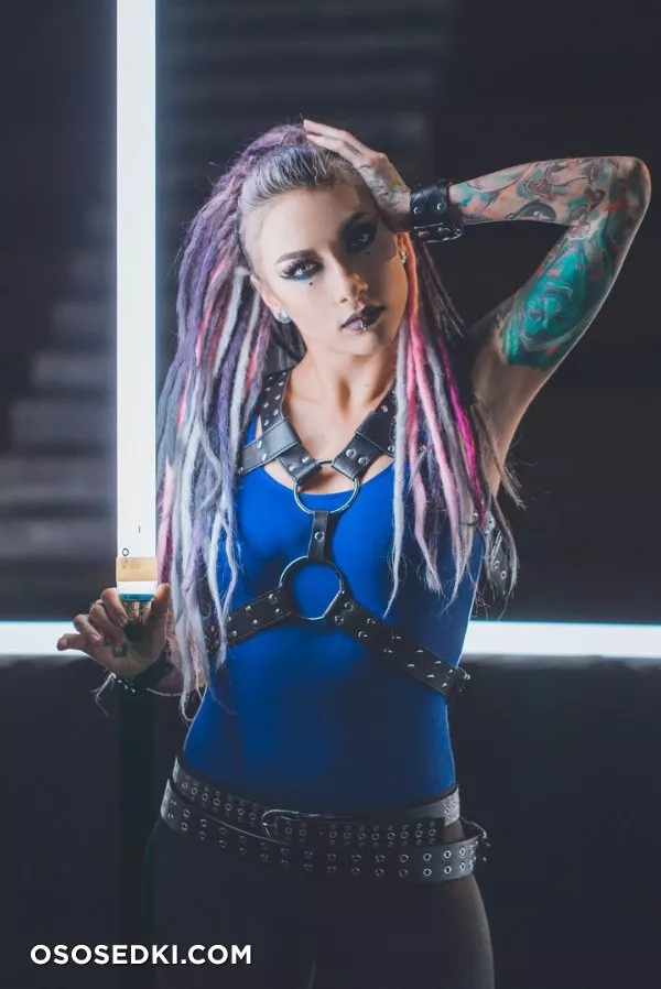 Lena Scissorhands - 1