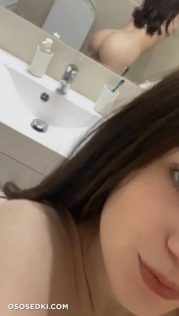 [OnlyFans] Anya Desyatnikova - 2