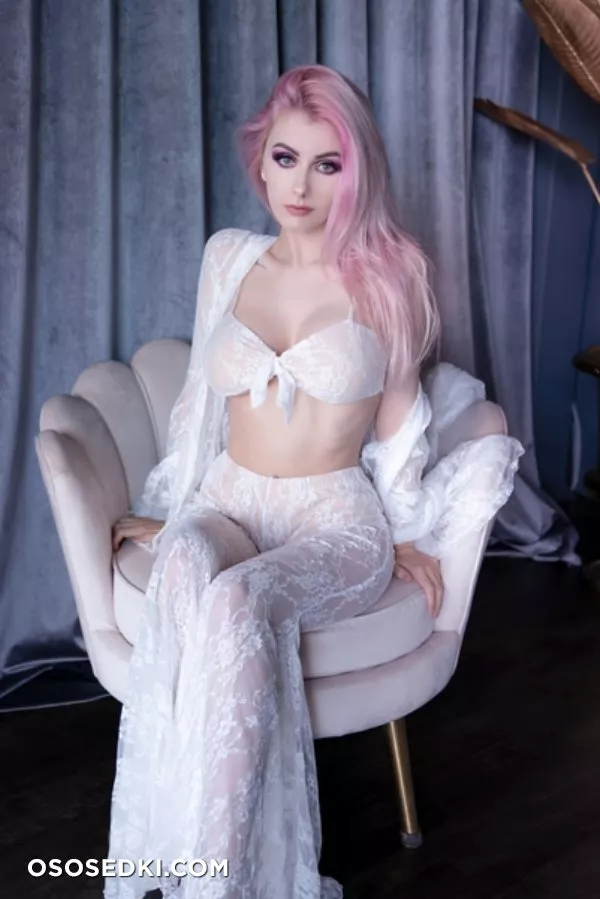 Rolyatistaylor - White Lace Fashion - 1