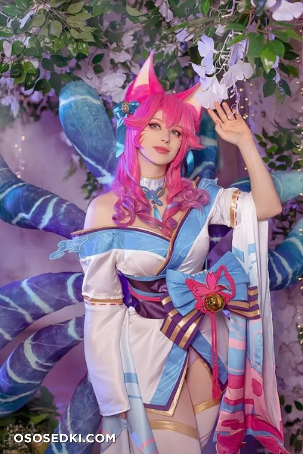 Lady Melamori LoL Ahri - 1