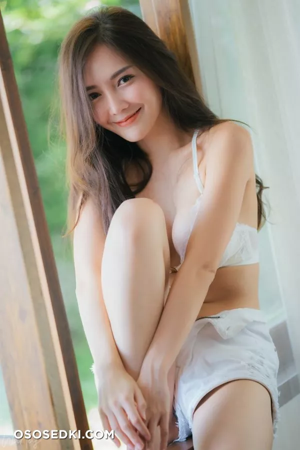 Rossarin Klinhom - 1
