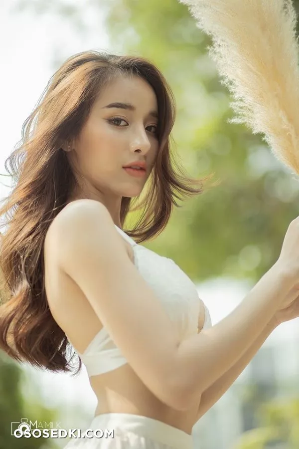 Pichana Yoosuk. - 5