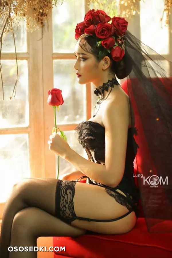 Jinnie J Jin - 2