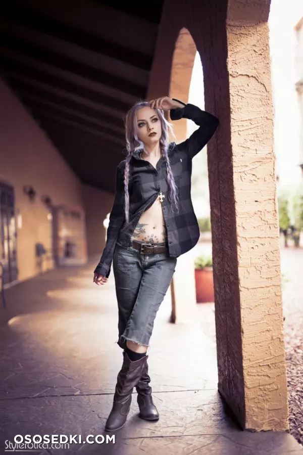 Genevieve - Hotel Arizona - 1