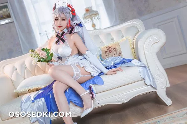 Momoko 葵葵 _ Azur Lane _ Prinz Eugen - 2