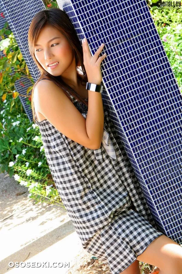 Linda Pongsai set 1 - 3
