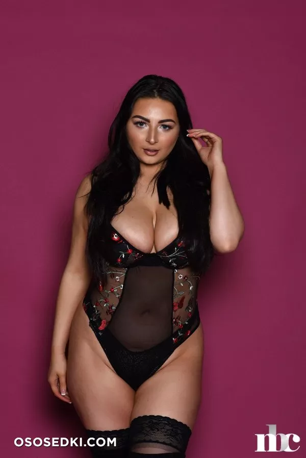 Foxy Lucina Dazed By Those Curves - 1