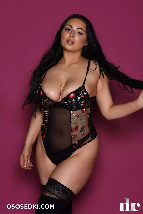Foxy Lucina Dazed By Those Curves - 2