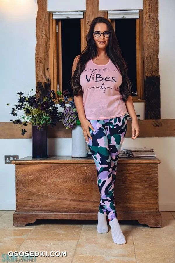 Kym Graham - Good Vibes Only - 1
