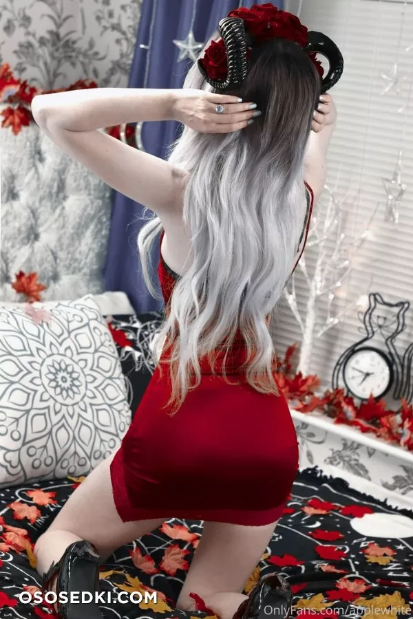 Applewhite onlyfans erotic set - 1